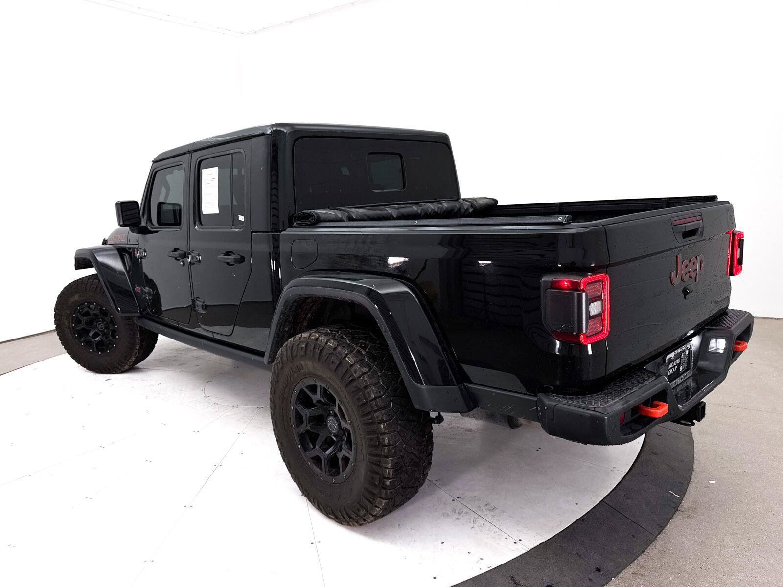 Used 2021 Jeep Gladiator Mojave AWD/4WD image 2