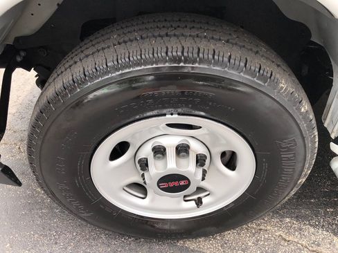 Used 2025 GMC Savana 2500 w/ Driver Convenience Package RWD image 11