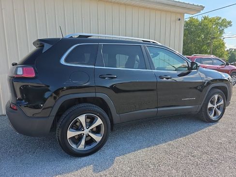 Used 2019 Jeep Cherokee Limited AWD/4WD image 4