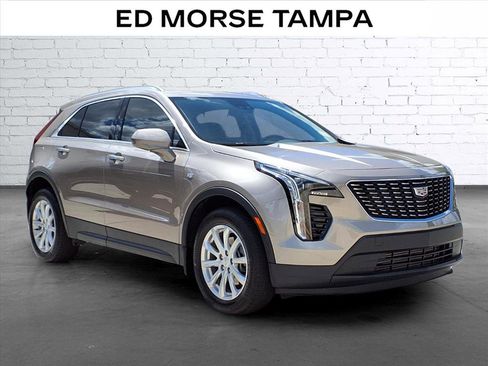 Certified 2023 Cadillac XT4 Luxury FWD image 5