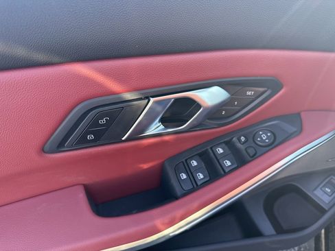 Used 2026 BMW 330i xDrive Sedan w/ Premium Package image 7