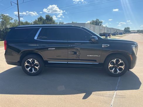 Used 2025 GMC Yukon Denali w/ Denali Reserve Package AWD/4WD image 6