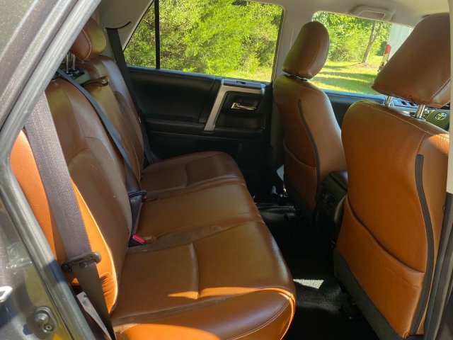 Used 2016 Toyota 4Runner SR5 RWD image 33
