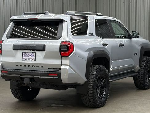 Used 2026 Toyota 4Runner TRD Off-Road Premium AWD/4WD image 5