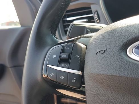 Certified 2023 Ford Escape Active AWD/4WD image 18