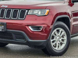 Used 2020 Jeep Grand Cherokee Laredo video 3