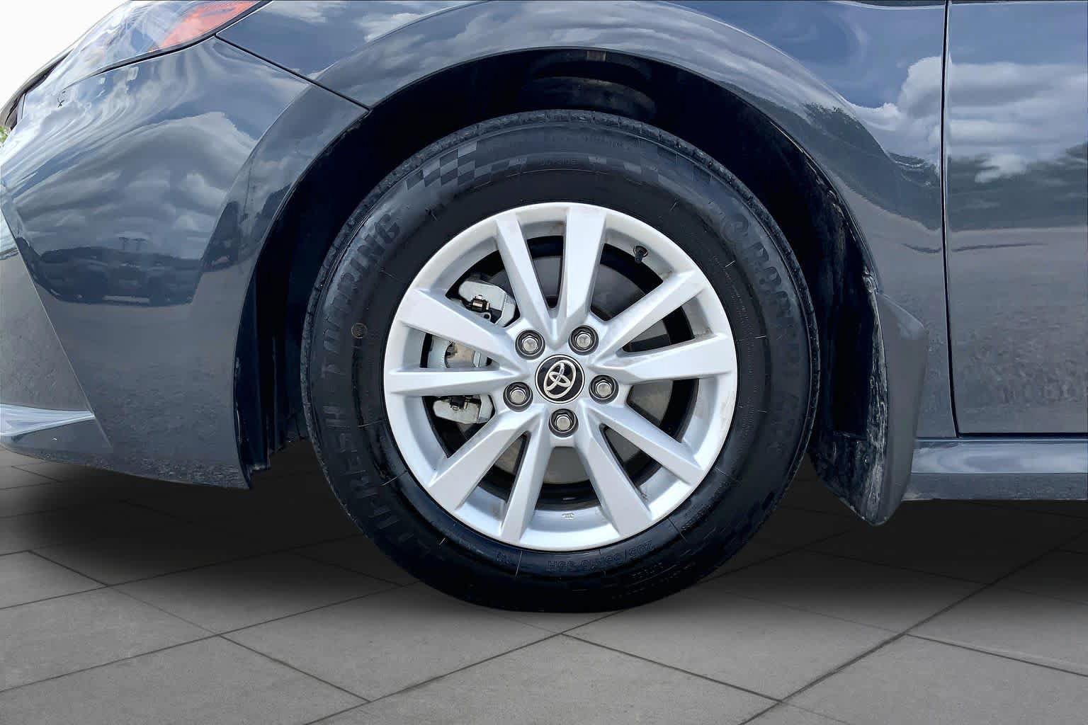 Used 2026 Toyota Camry LE FWD image 11
