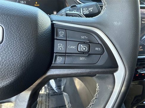 Used 2023 Jeep Grand Cherokee L Limited w/ Trailer Tow Group (B) image 41