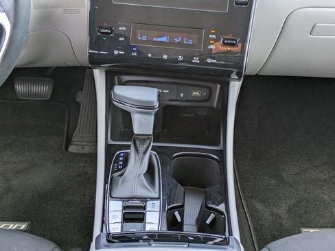 Certified 2024 Hyundai Tucson SEL FWD image 19