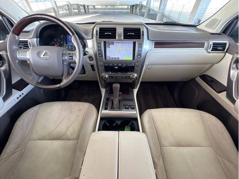 Used 2014 Lexus GX 460 w/ Premium Package AWD/4WD image 15