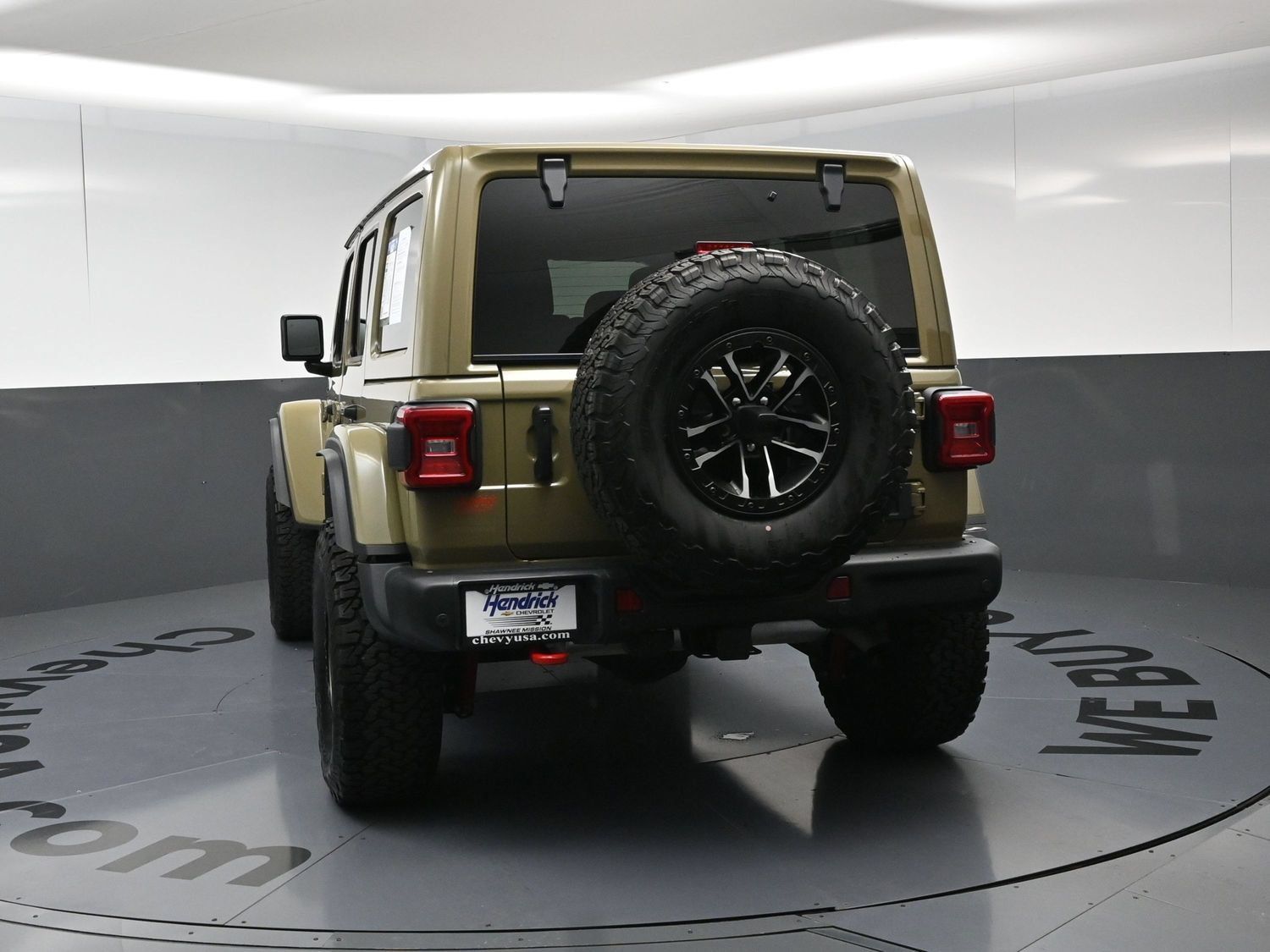 Used 2025 Jeep Wrangler Unlimited Rubicon AWD/4WD image 8
