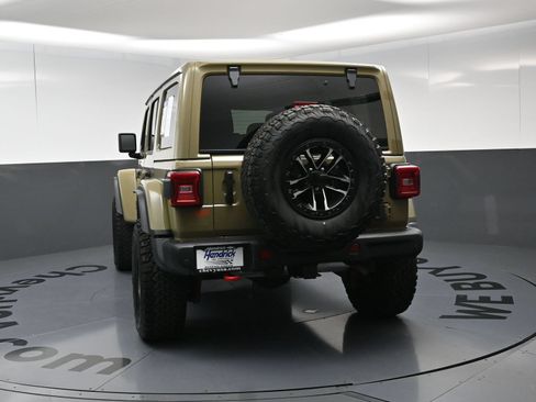 Used 2025 Jeep Wrangler Unlimited Rubicon AWD/4WD image 8