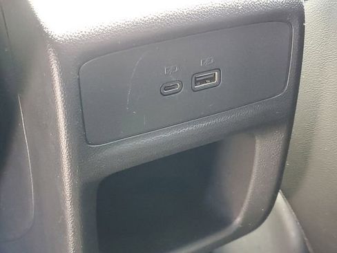 Certified 2024 Buick Envista Sport Touring w/ Convenience I Package FWD image 11
