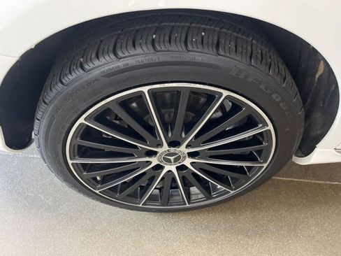 Used 2019 Mercedes-Benz C 300 4MATIC Sedan image 72