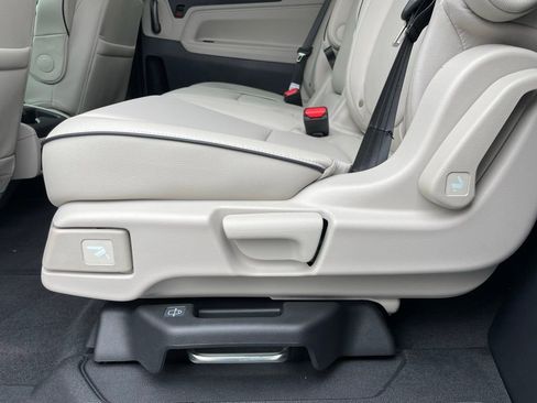 New 2026 Honda Odyssey Touring image 42