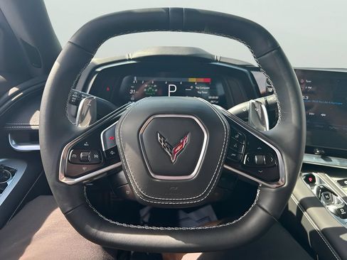 Used 2025 Chevrolet Corvette Stingray Preferred Cpe w/ Z51 Performance Package RWD image 18