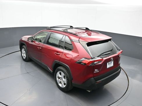 Certified 2019 Toyota RAV4 XLE w/ Convenience Package image 40