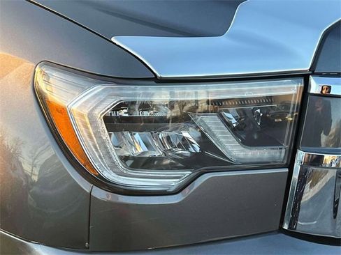 Used 2018 Toyota Sequoia SR5 image 12