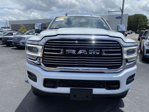 Used 2024 RAM 2500 Laramie w/ Safety Group AWD/4WD image 2