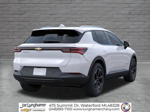 New 2026 Chevrolet Equinox EV LT FWD image 4