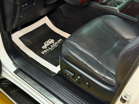 Used 2014 Lexus GX 460 w/ Premium Package image 35