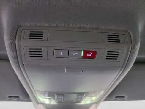 Certified 2023 Volkswagen Tiguan SE AWD/4WD image 22