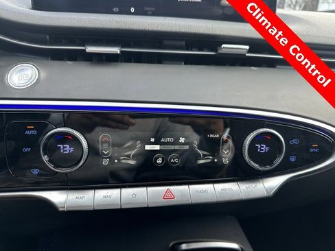 Used 2024 Genesis GV70 2.5T w/ Advanced Package image 12