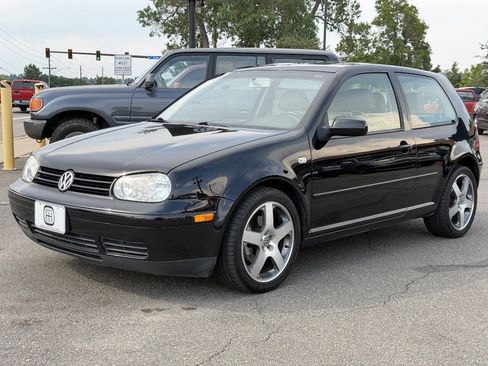 Used 2002 Volkswagen Golf 1.8T FWD image 3