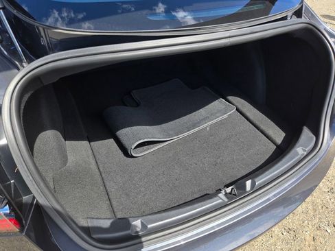 Used 2018 Tesla Model 3 Mid Range RWD image 22