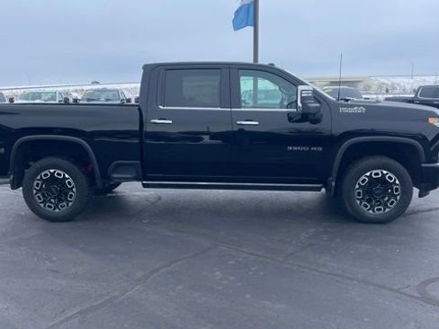 Used 2023 Chevrolet Silverado 3500 High Country w/ Z71 Off-Road Package image 7