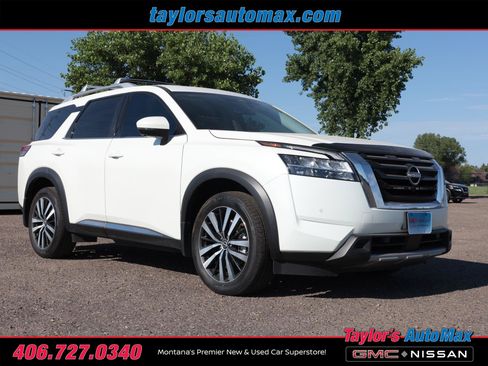 Used 2024 Nissan Pathfinder Platinum AWD/4WD image 2