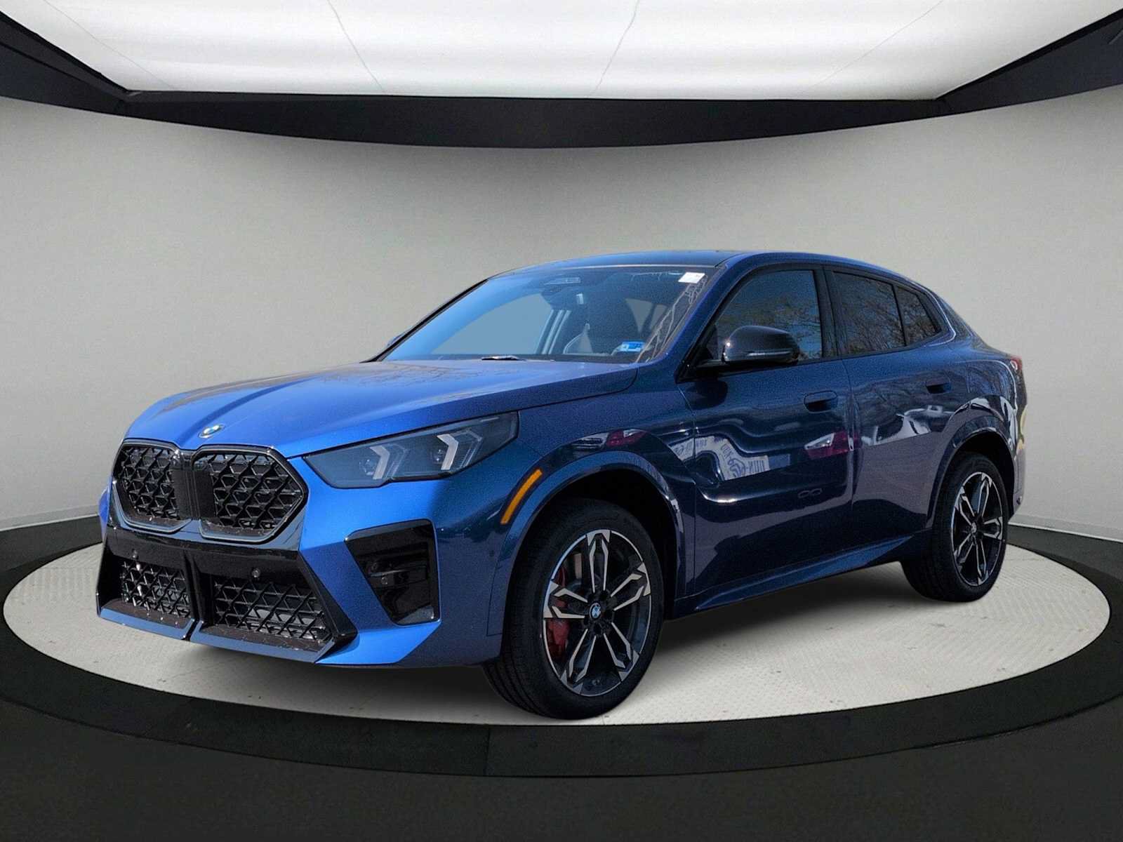 Used 2026 BMW X2 xDrive28i w/ Technology Package AWD/4WD image 4