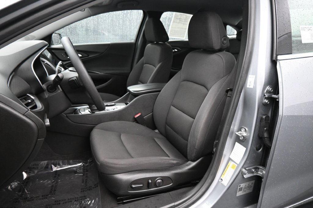 Used 2023 Chevrolet Malibu LT FWD image 12