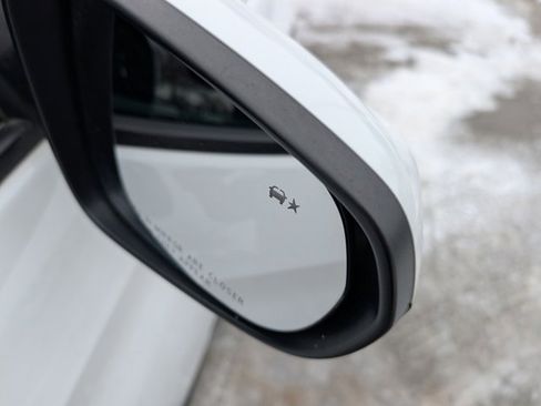 Used 2023 Chevrolet TrailBlazer LT w/ Convenience Package image 32