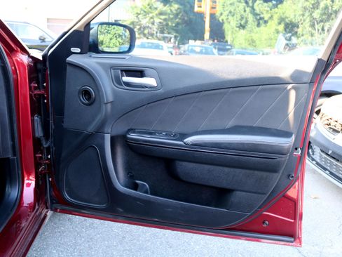 Used 2020 Dodge Charger SXT w/ Blacktop Package image 41