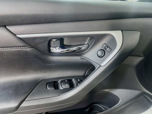 Used 2016 Nissan Altima 2.5 SL w/ 2.5 Technology w/LED Package image 15