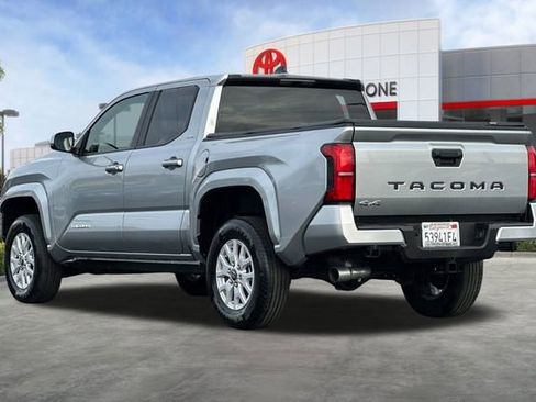 Used 2025 Toyota Tacoma SR5 image 6