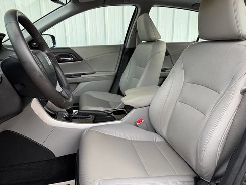 Used 2015 Honda Accord EX-L image 12