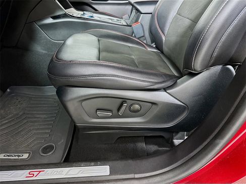 Used 2023 Ford Explorer ST-Line w/ Class IV Trailer Tow Package image 9