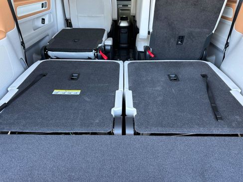 New 2025 Volkswagen ID. Buzz 1st Edition image 15