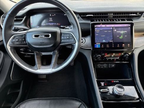 Certified 2022 Jeep Grand Cherokee Limited image 23