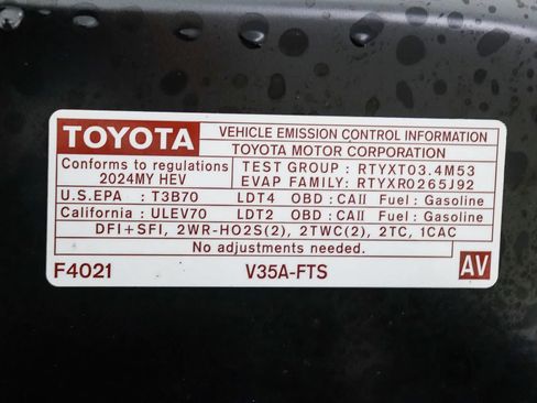 Used 2024 Toyota Sequoia Limited w/ TRD Off-Road Package AWD/4WD image 30