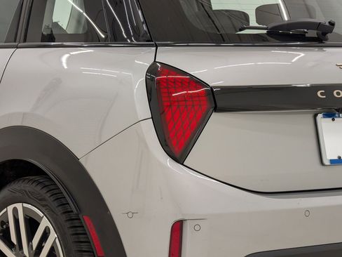 Certified 2025 MINI Cooper S image 13