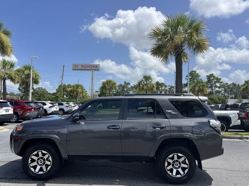 Used 2023 Toyota 4Runner TRD Off-Road Premium w/ Moonroof Package AWD/4WD image 7