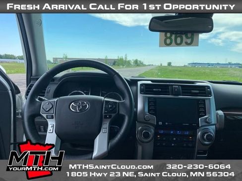 Used 2023 Toyota 4Runner Limited AWD/4WD image 11