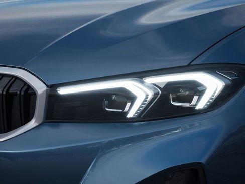 Used 2025 BMW 330i 330i w/ M Sport Package image 35