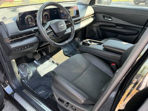 Certified 2024 Nissan Ariya AWD image 11