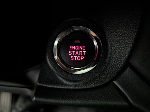 Used 2025 Subaru Outback Premium image 24