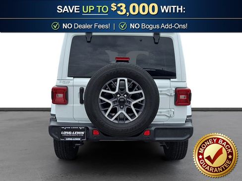 Used 2025 Jeep Wrangler Unlimited Sahara AWD/4WD image 5