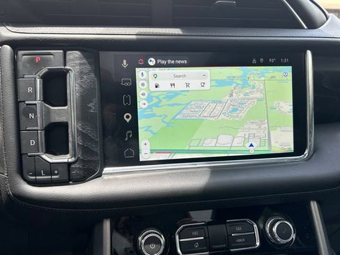 Used 2023 GMC Yukon Denali AWD/4WD image 18